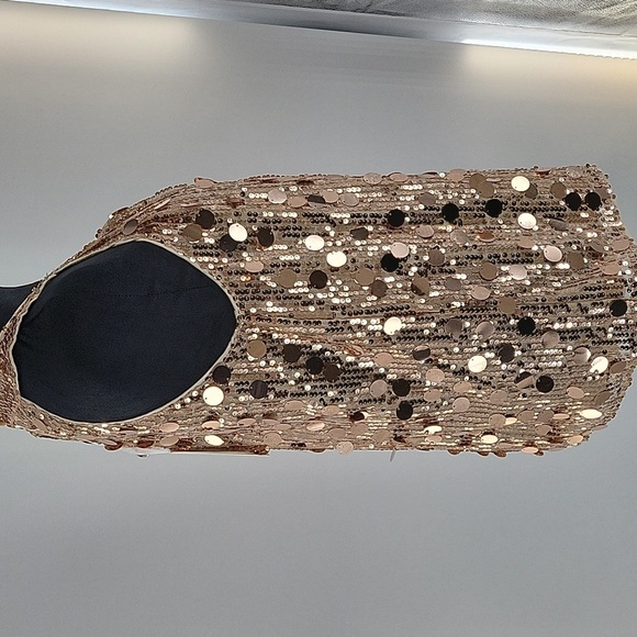 Sequin Halter Top - Picture 14 of 16